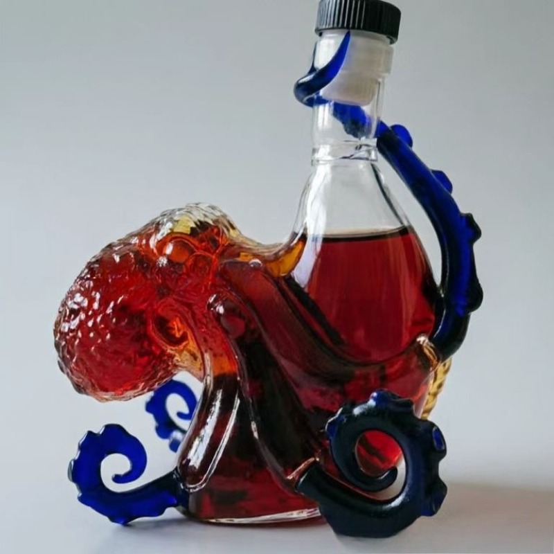 Whiskey Decanter, Sea Monster  - Vintage Collectible Glassware reseña y precio
