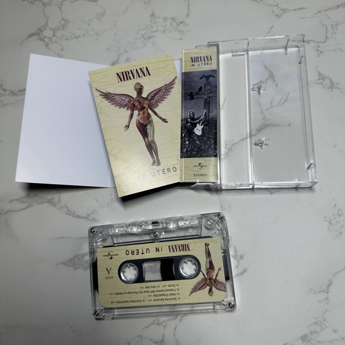 Nirvana in Utero Cassette Tape - Vintage Collectible & Vintage Dolls reseña y precio