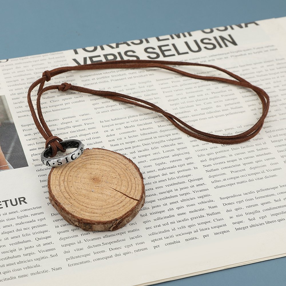 Game Anime Leather Chain Ring  - Vintage Necklace reseña y precio