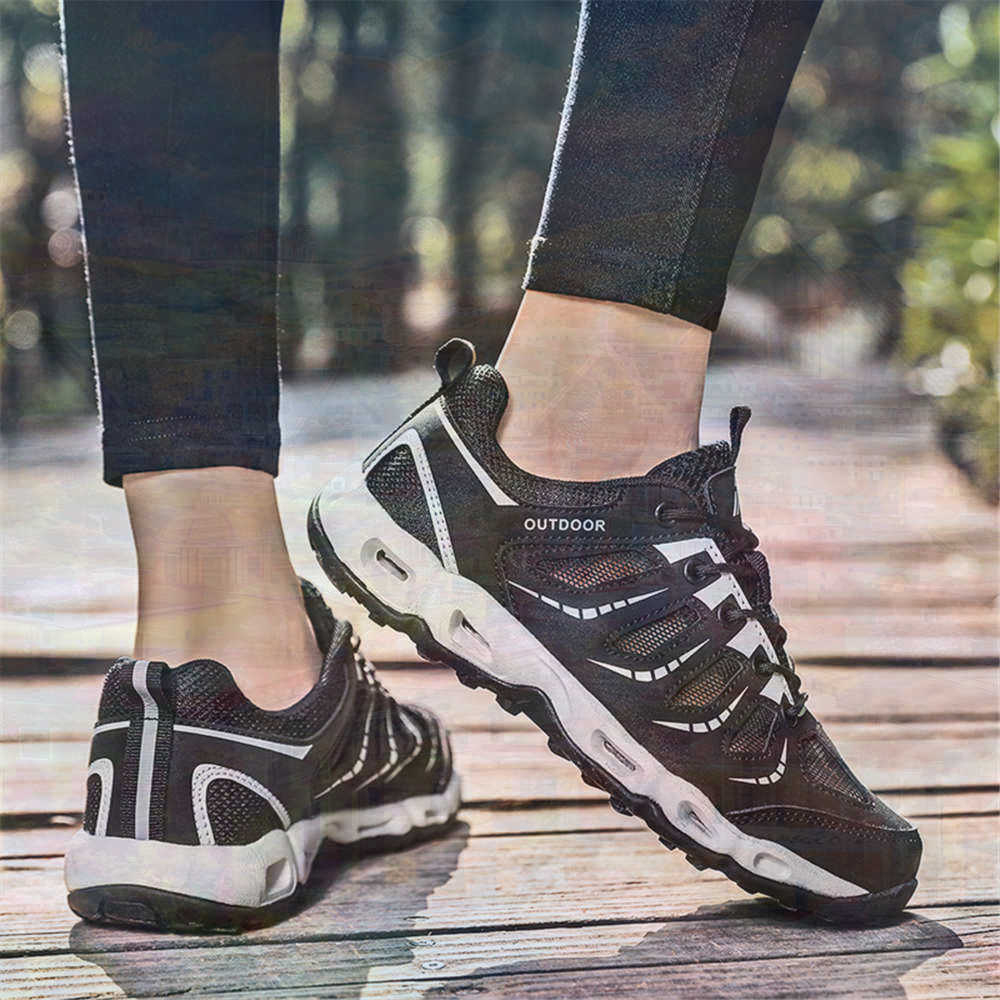 Sumer Round Tip Silver Sneaker - Vintage Collectible Show reseña y precio